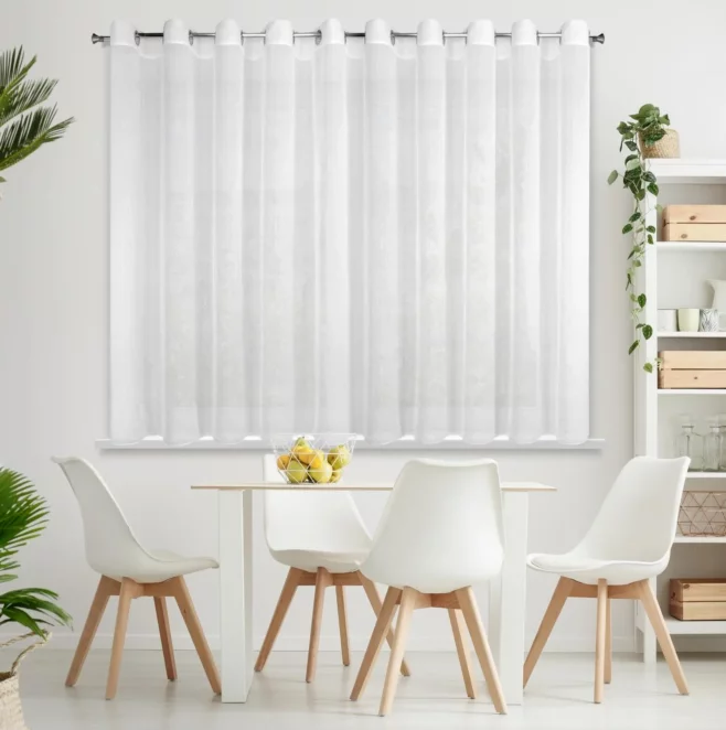 Firana biała o strukturze drobnego deszczyku wzór pionowy 400x150 cm przelotka REBECCA Eurofirany