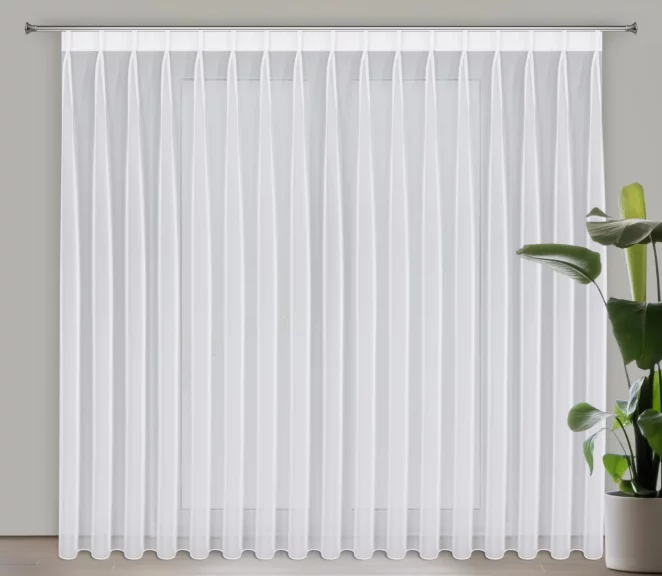 Firana biała z gładkiego mlecznego woalu wykończona szwem obciążającym VIOLET 300x245 cm flex 1:2 Eurofirany