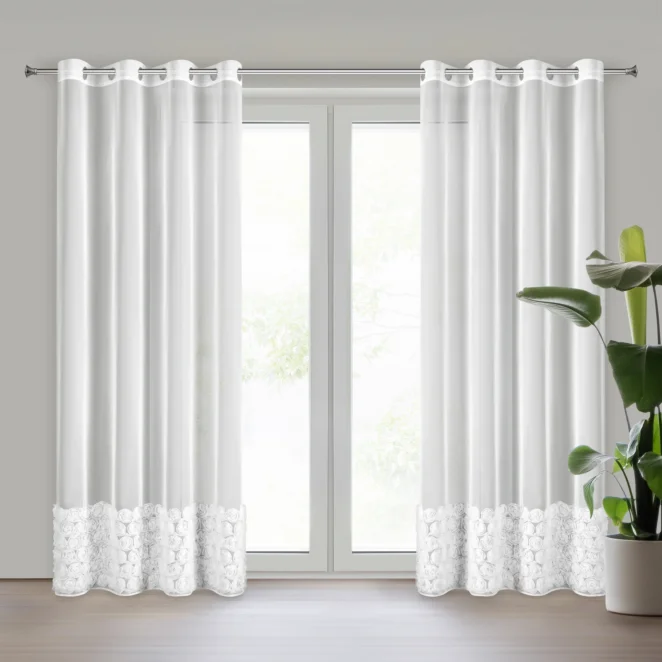 Firana z siateczki biała zdobiona pasem aplikacji róż 3D 140x250 cm przelotka ROSES Eva Minge Eurofirany