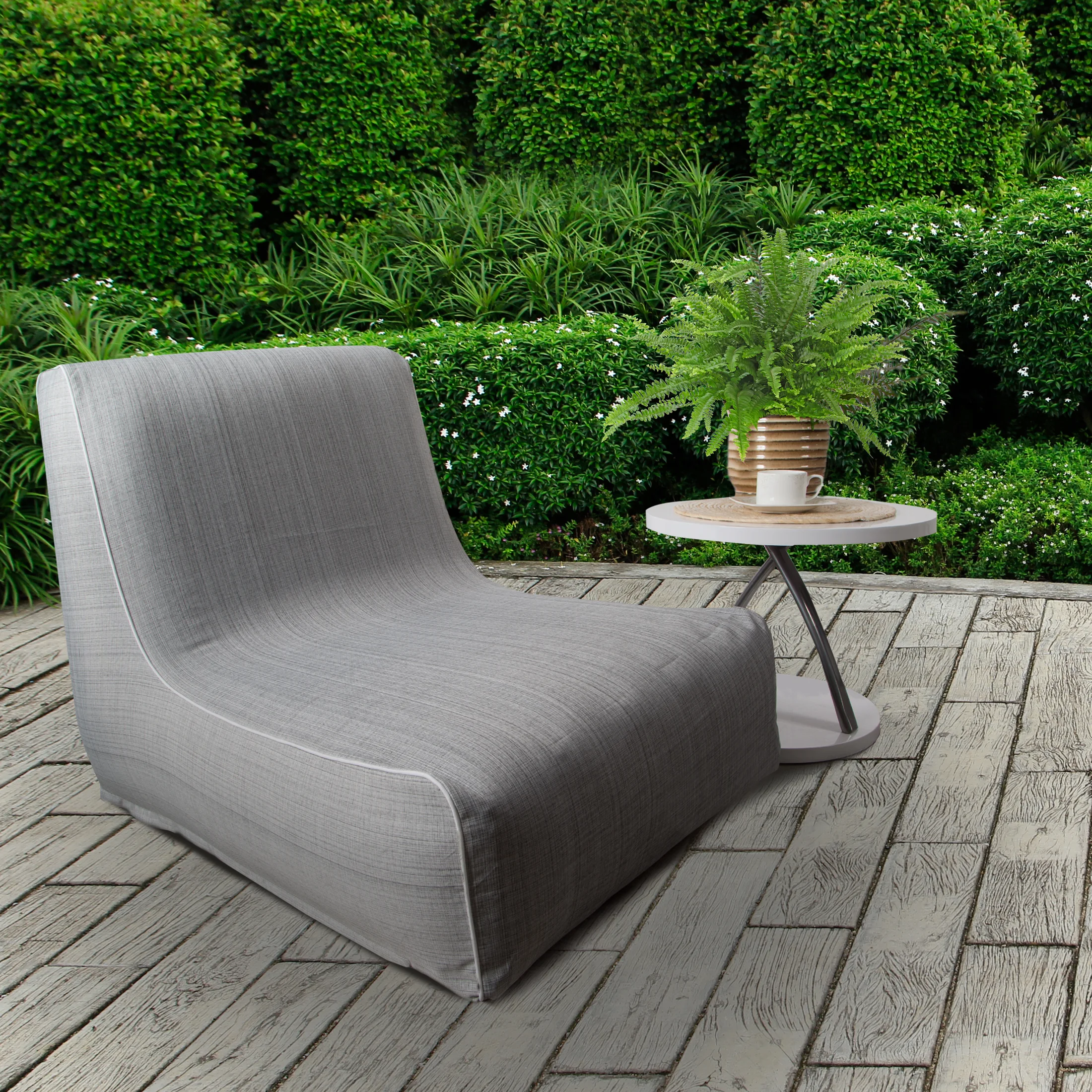Fotel dmuchany ogrodowy 70 x 90 x 70 cm wodoodporny srebrny GARDEN Eurofirany