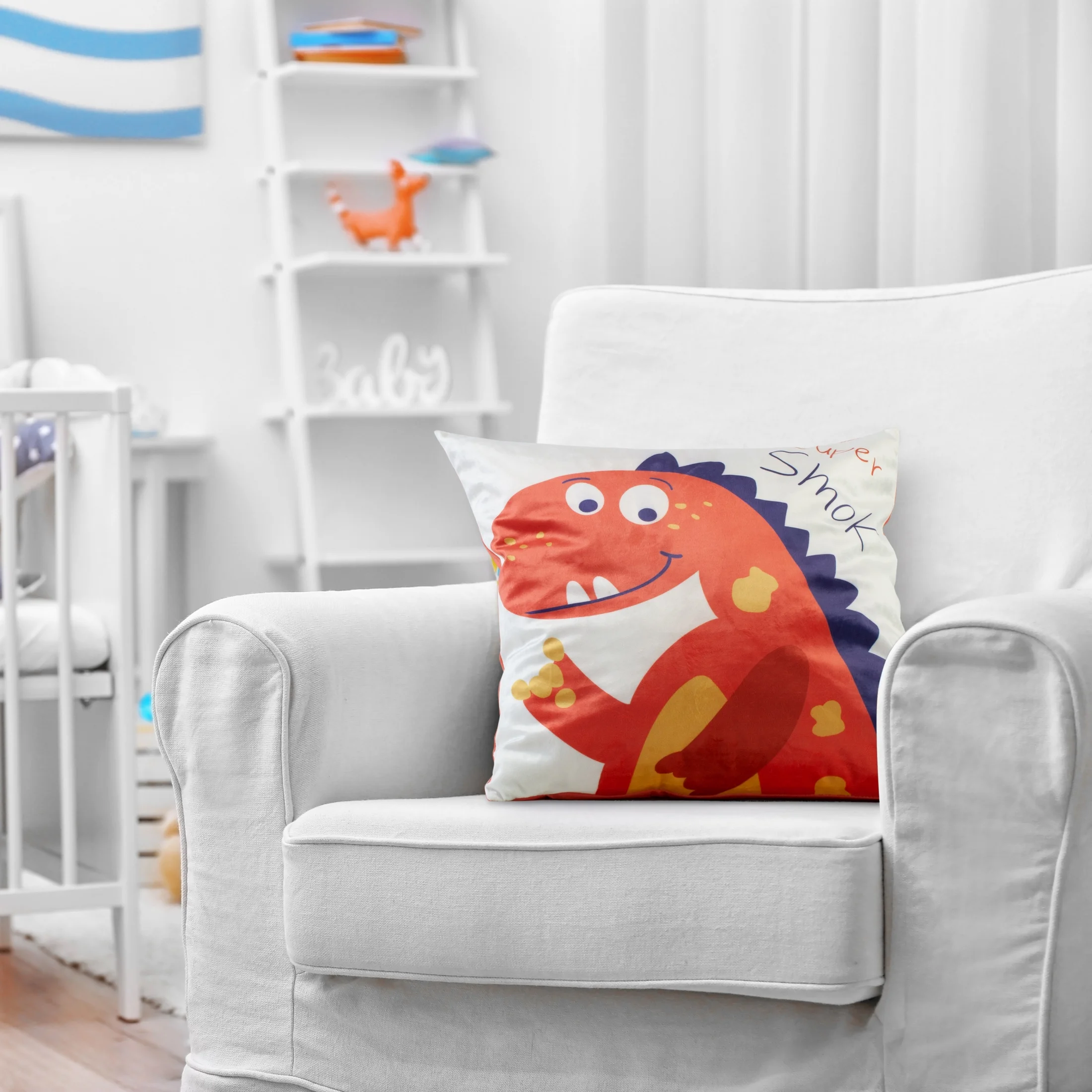 Poszewka na poduszkę 45x45 cm welwetowa z drukowanym motywem smoka biało, pomarańczowy KIDS 8B DESIGN 92 Eurofirany