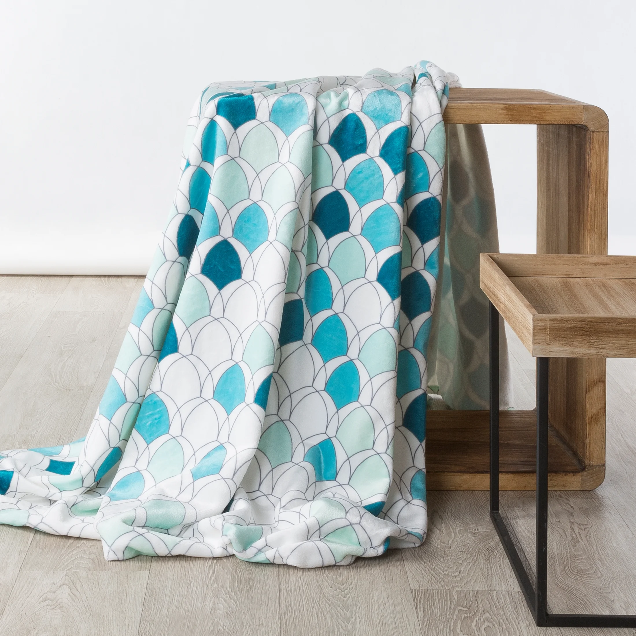 Koc KLOE z mikroflano z geometrycznym wzorem Design 91