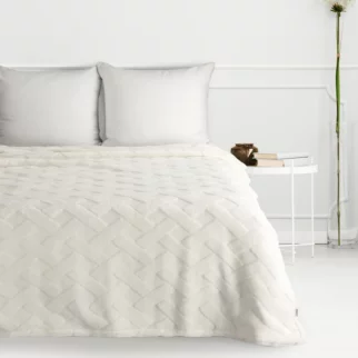 Koc flano 170x210 cm kremowy zdobiony wytłaczanym wzorem CARO DESIGN 91 Eurofirany