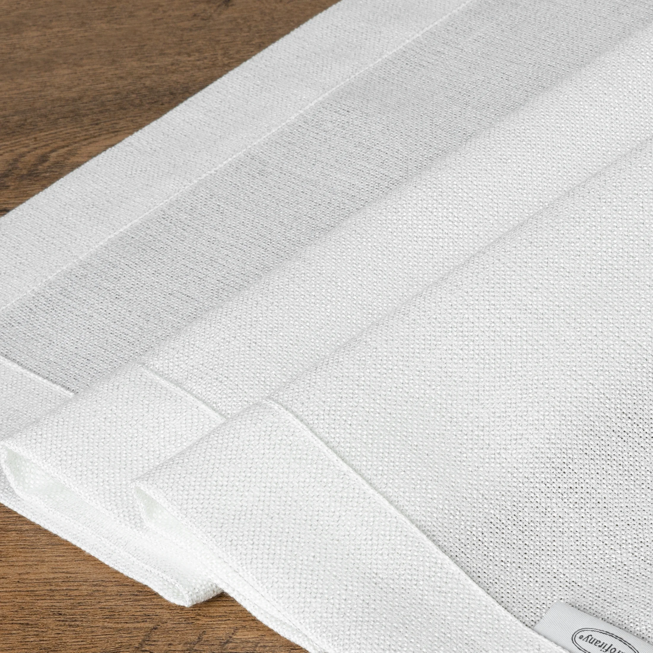 Komplet serwet 4 szt białych 30x40 cm STELLA 2 zdobiony listwą