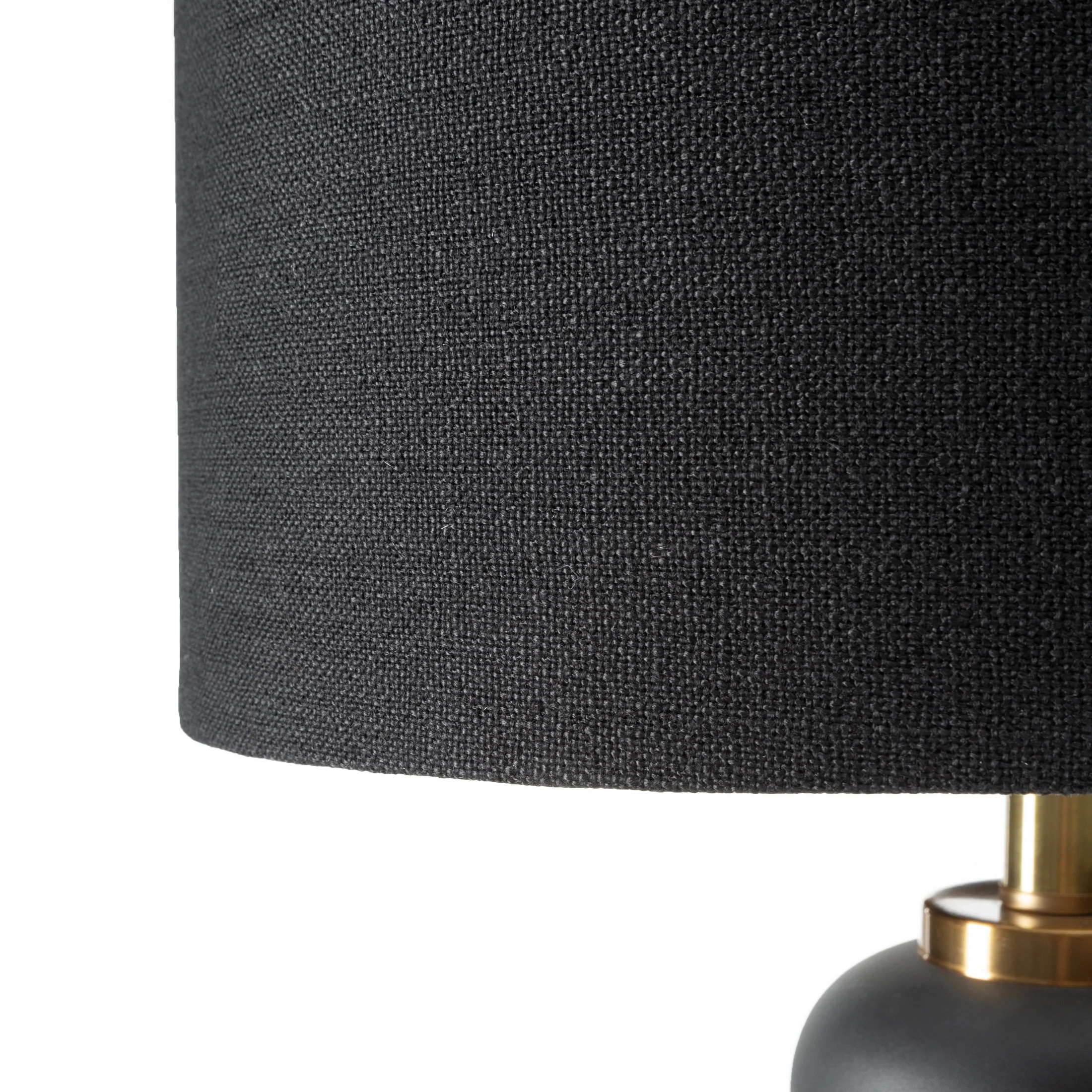 Lampa stołowa do salonu czarno, złota SOPHIA o designerskim kształcie z matowym abażurem Eurofirany