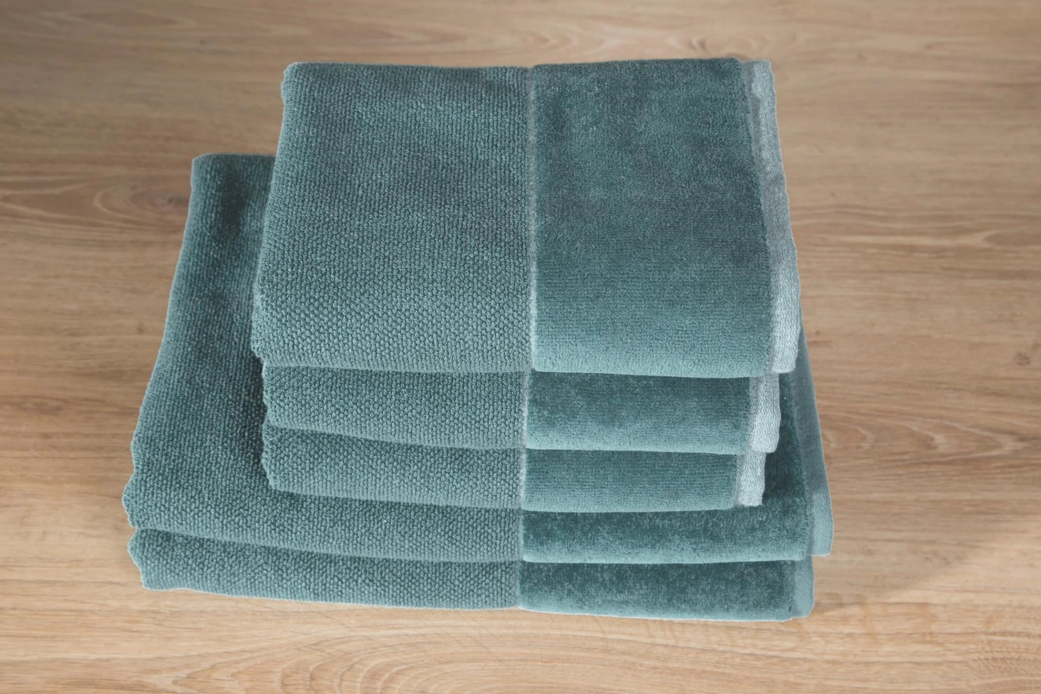 Ręcznik do rąk 30x50 cm bawełniany kolor ciemnomiętowy z bordiurą z weluru 500 g/m2 LUCY Eurofirany