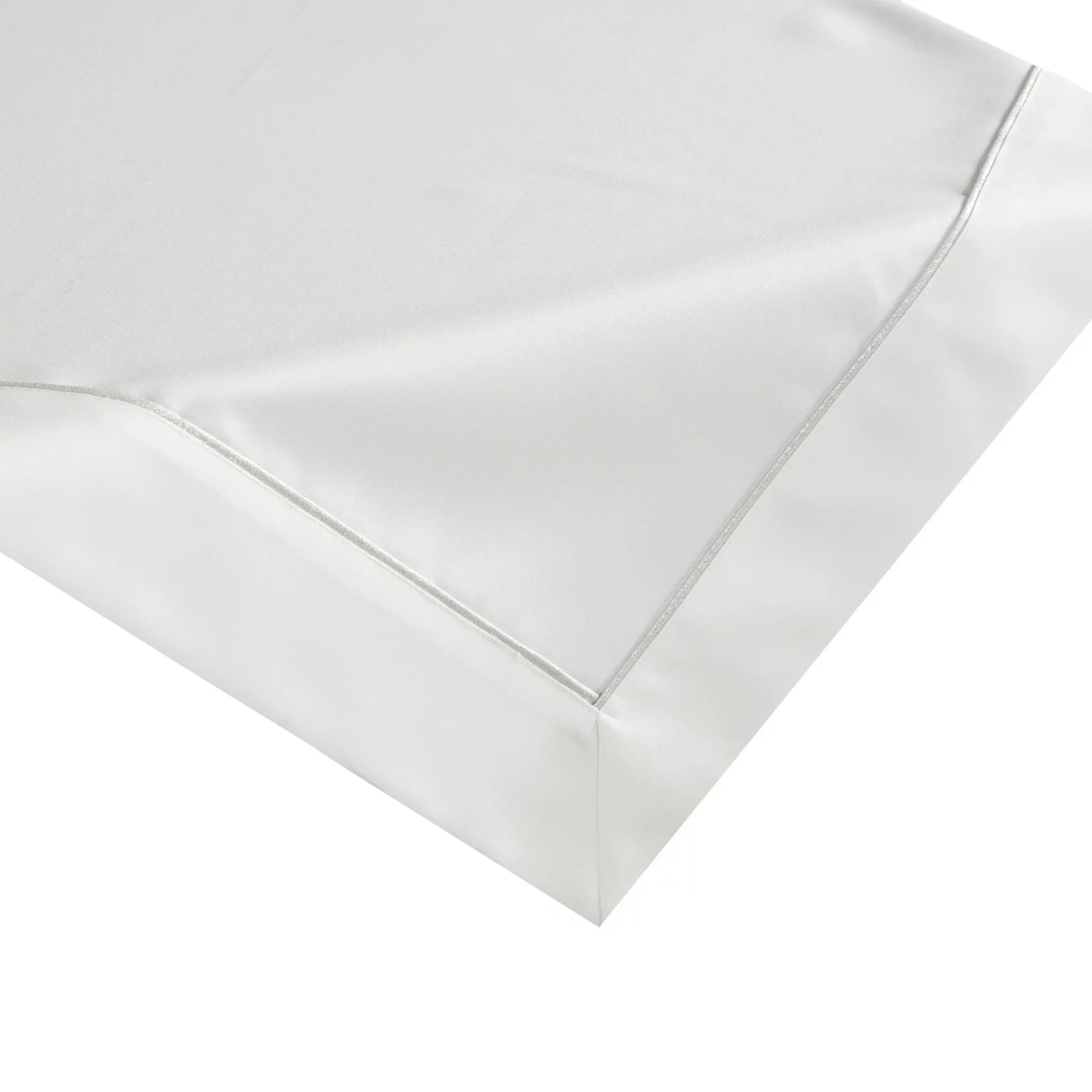 Komplet podkładek 4 szt białych 30x40 cm MADELE ze srebrną lamówką