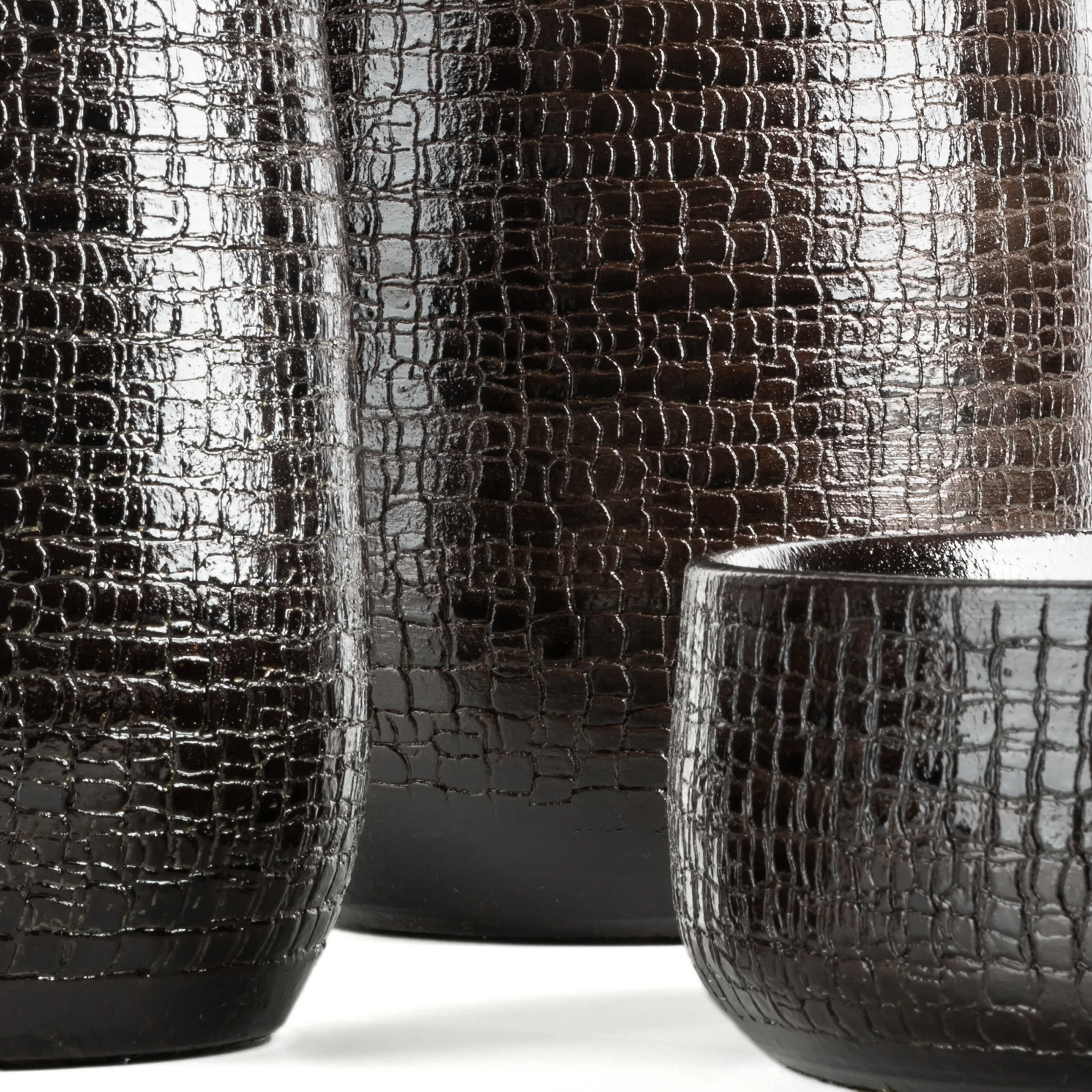 Misa ceramiczna ciemnobrązowa dekoracyjna z subtelnym wytłaczanym wzorem średnica 28x8 cm Eurofirany
