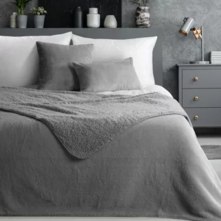 Narzuta dwustronna z przyjemnego futerka i tkaniny barankowej srebrna 170x210 cm NINA Eurofirany Premium