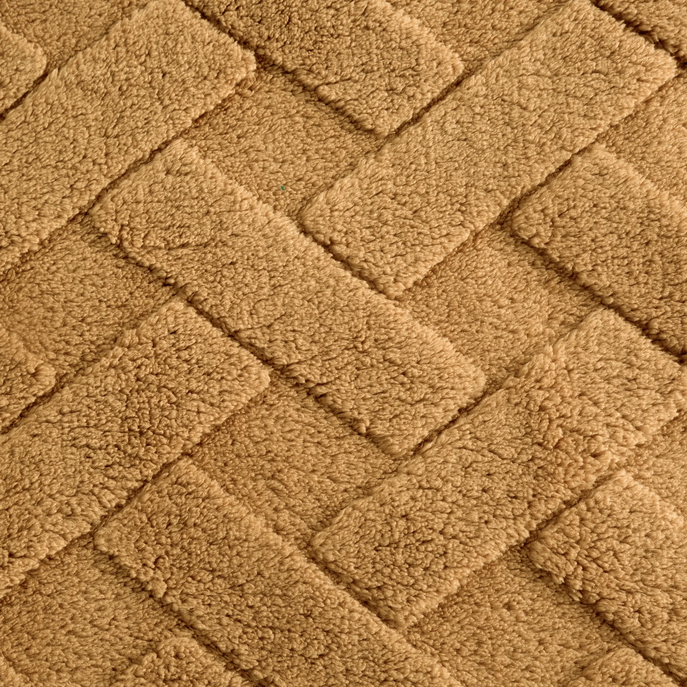 Narzuta na fotel-koc flano 70x160 cm miodowa zdobiona wytłaczanym wzorem CARO DESIGN 91 Eurofirany