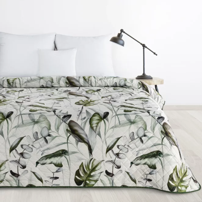 Narzuta welwetowa biało, oliwkowa 170x210 cm pikowana metodą hot press z nadrukiem liści monstery ELLEN DESIGN 91 Eurofirany