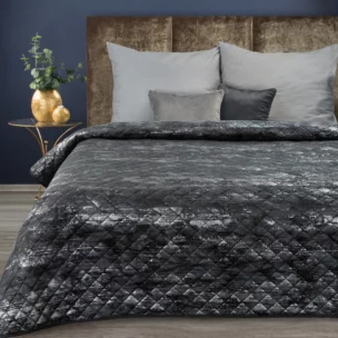 Narzuta welwetowa czarno, srebrna 220x240 cm pikowana metodą hot press z wzorem błyszczącej przecierki BLINK 3 EUROFIRANY PREMIUM