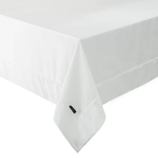 Obrus biały 145x180 cm z welwetowy VELVET z ozdobną listwą