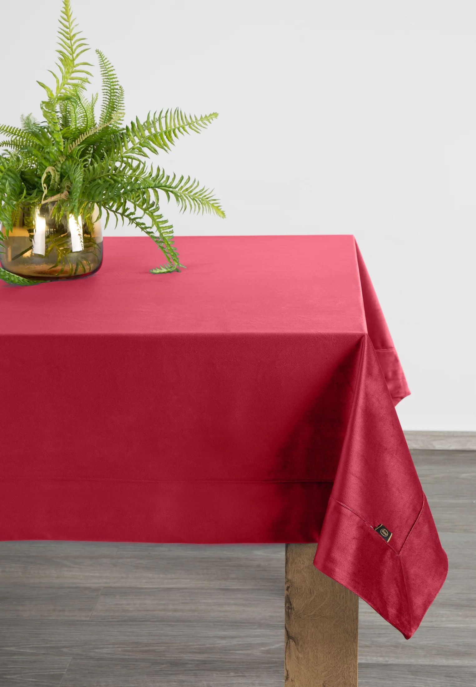 Obrus bordowy 145x180 cm welwetowy VELVET z ozdobną listwą