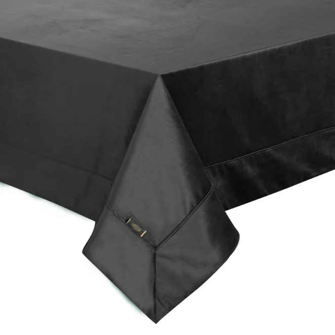 Obrus czarny 145x180 cm welwetowy VELVET z ozdobną listwą