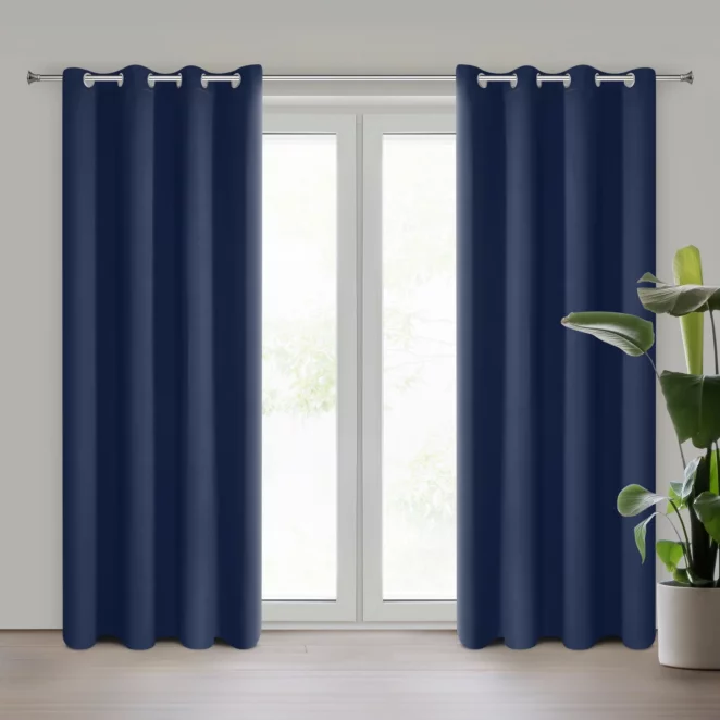 Zasłona granatowa z gładkiej tkaniny zaciemniającej typu blackout 140x250 cm przelotka PARISA Design 91 Eurofirany
