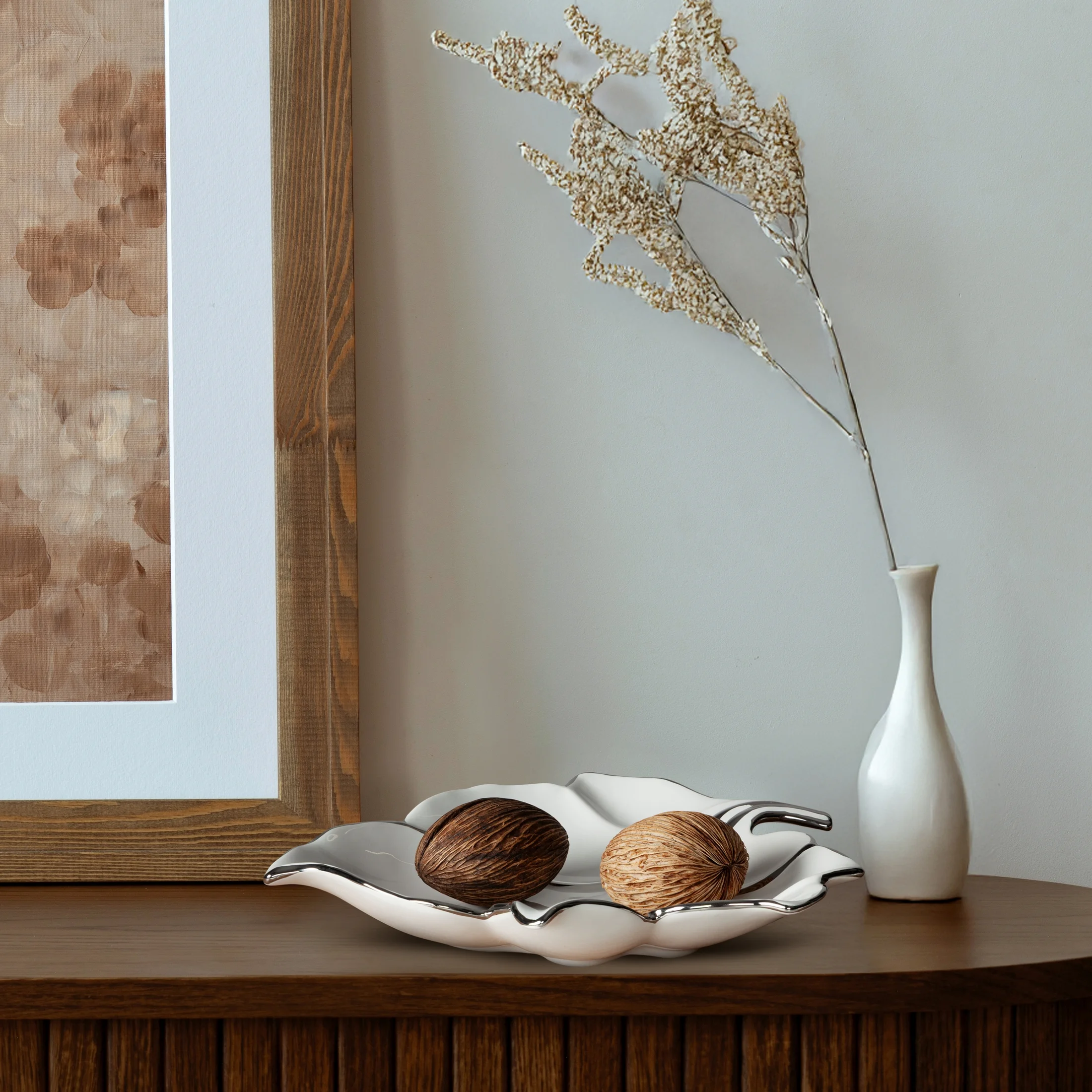 Patera ceramiczna dekoracyjna biało-srebrna w kształcie liścia 25x24x5 cm NERIS 03 Eurofirany