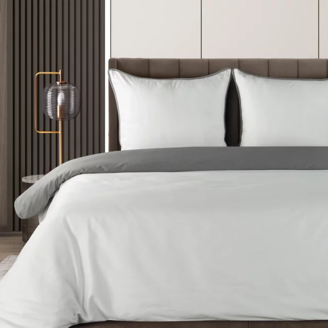 Pościel bawełniana z makosatyny 140x200 cm komplet 2 częściowy kolor biały, stalowy dwustronna z sznurem dekoracyjnym na brzegach Eurofirany Premium