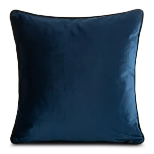 Poszewka na poduszkę 60x60 cm welwetowa zdobiona kontrastującą wypustką na brzegach poszewki granatowa MELIA EUROFIRANY PREMIUM