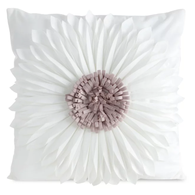 Poszewka na poduszkę 30 x 50 cm z welwetu kolor kremowo, pudrowy zdobiona kwiatem 3D FLORES 3 Eurofirany