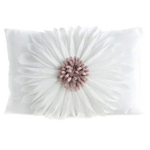 Poszewka na poduszkę 30 x 50 cm z welwetu kolor kremowy zdobiona kwiatem 3D FLORES 3 Eurofirany
