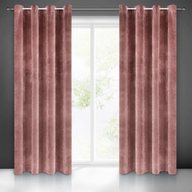 Zasłona ciemnoróżowa z ekskluzywnego matowego welwetu 140x250 cm przelotka RIA Diva Line Eurofirany
