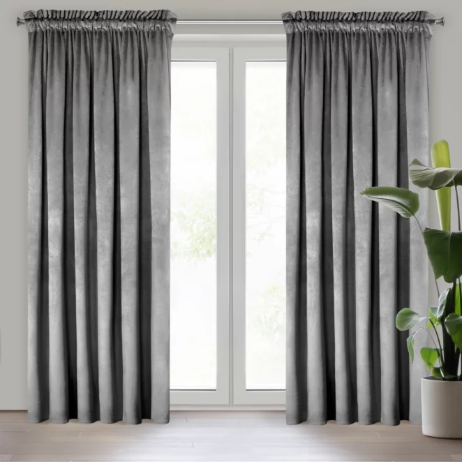 Zasłona stalowa z tkaniny welwetowej 135x300 cm taśma ROSA Design 91 Eurofirany