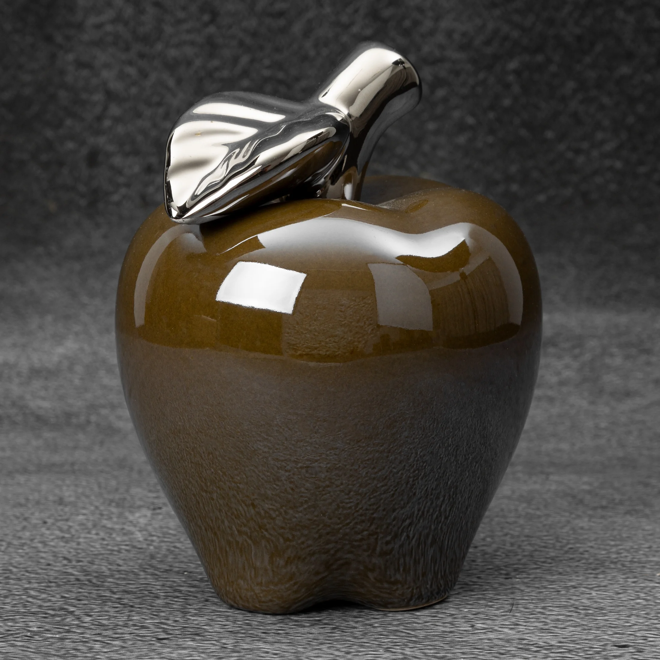 Figurka ceramiczna SIMONA 4 oliwkowa jabłko Eurofirany