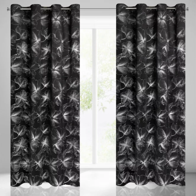 Zasłona czarna w srebrne kwiaty z błyszczącego welwetu 140x250 cm przelotka STELLA Eurofirany