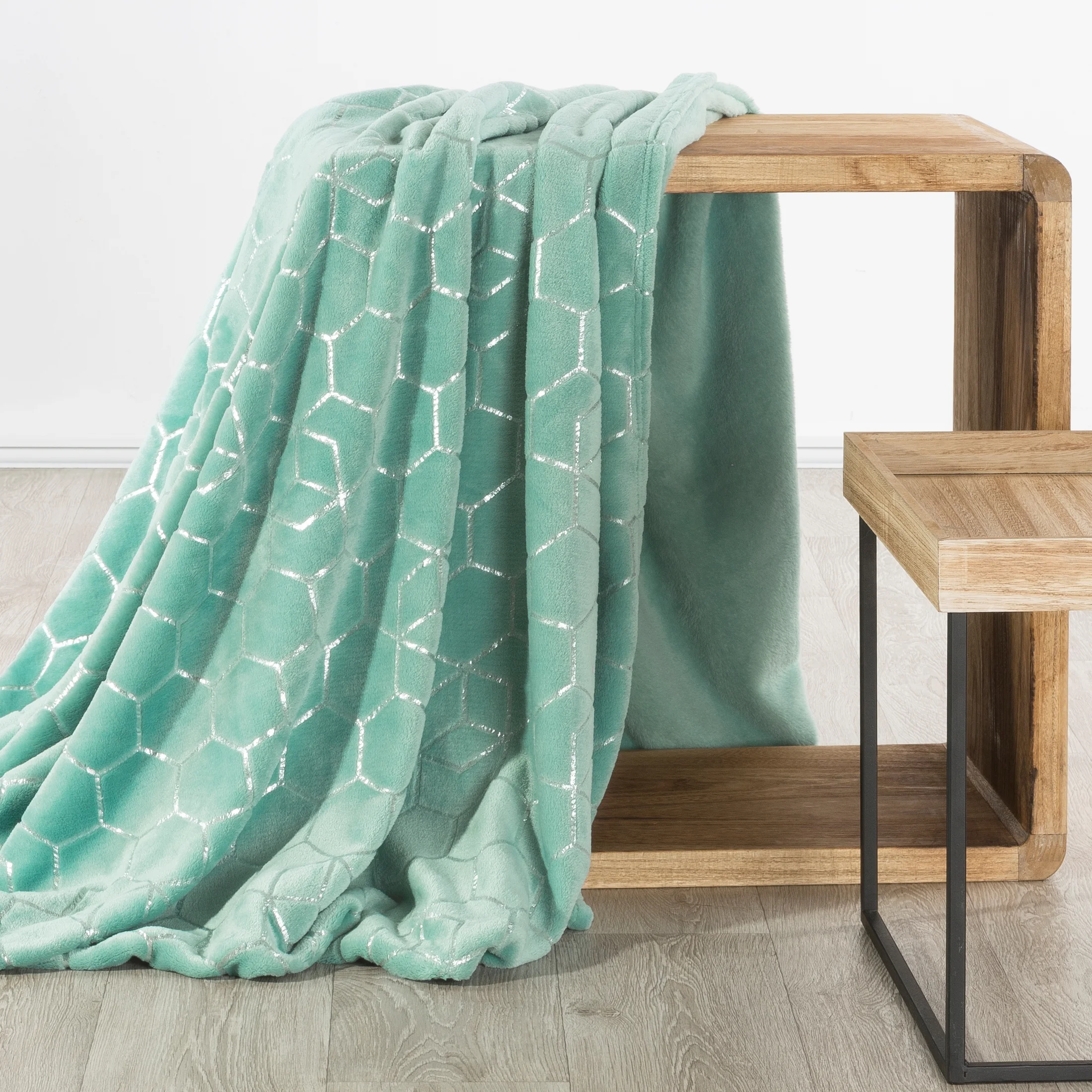 Koc narzuta na fotel VANESA z mikroflano Design 91