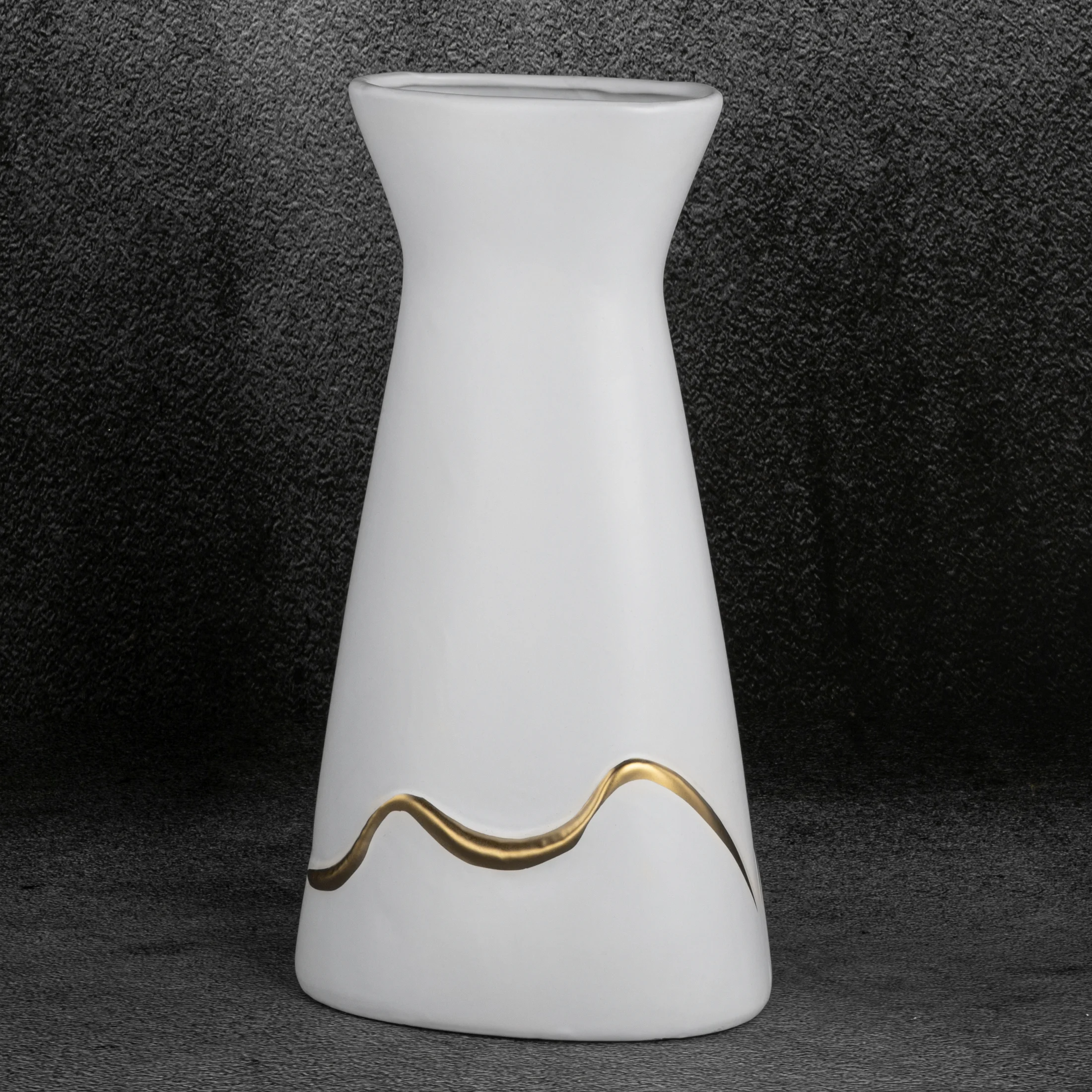 EBRU BIAŁY WAZON CERAMICZNY ZE ZŁOTYM AKCENTEM 20x12x38 cm EUROFIRANY