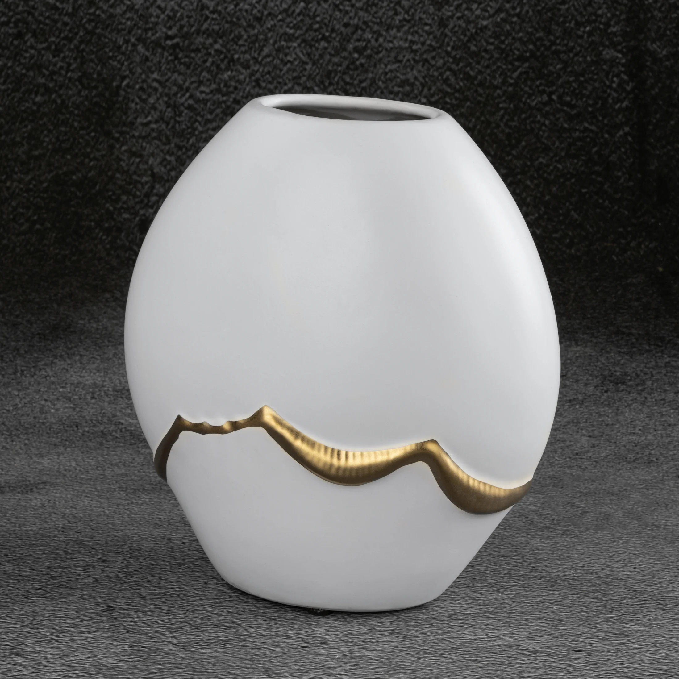 EBRU BIAŁY OWALNY WAZON CERAMICZNY ZE ZŁOTYM AKCENTEM 18x10x20 cm EUROFIRANY