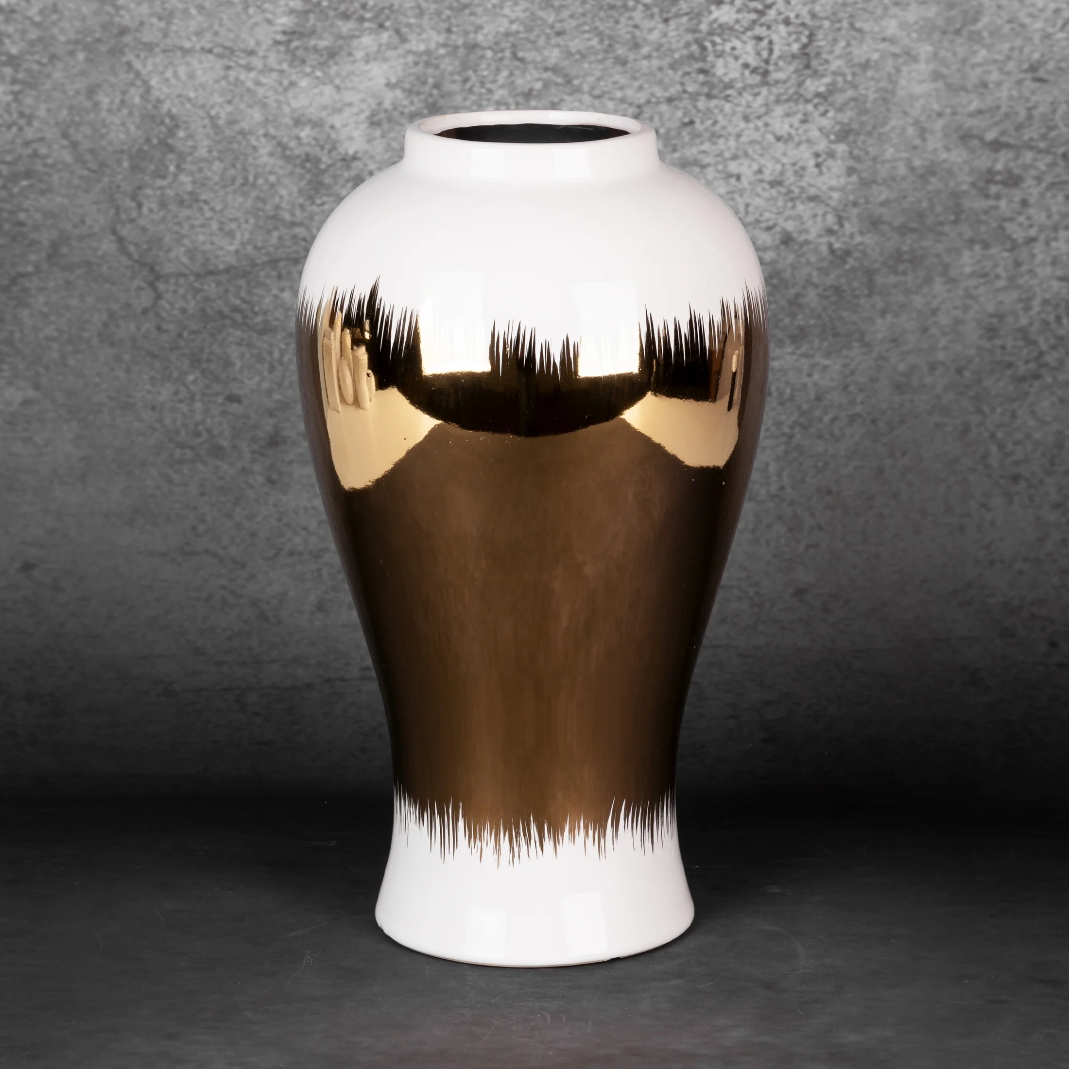 Wazon ceramiczny biało-złoty z motywem cieniowania średnica 21x34 cm Eurofirany
