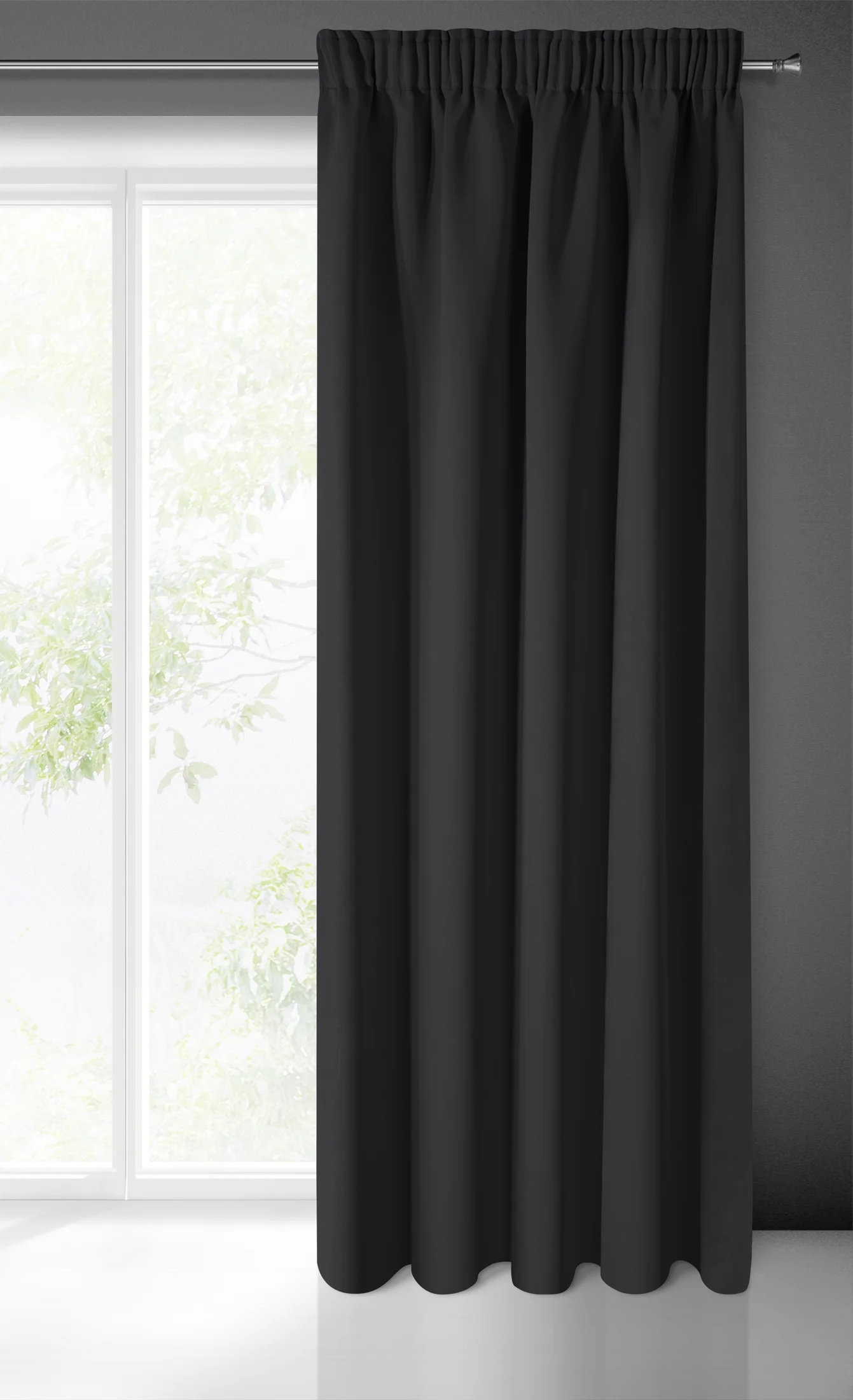 Zasłona czarna z gładkiej matowej tkaniny zaciemniającej 135x270 cm taśma BLACKOUT Eurofirany