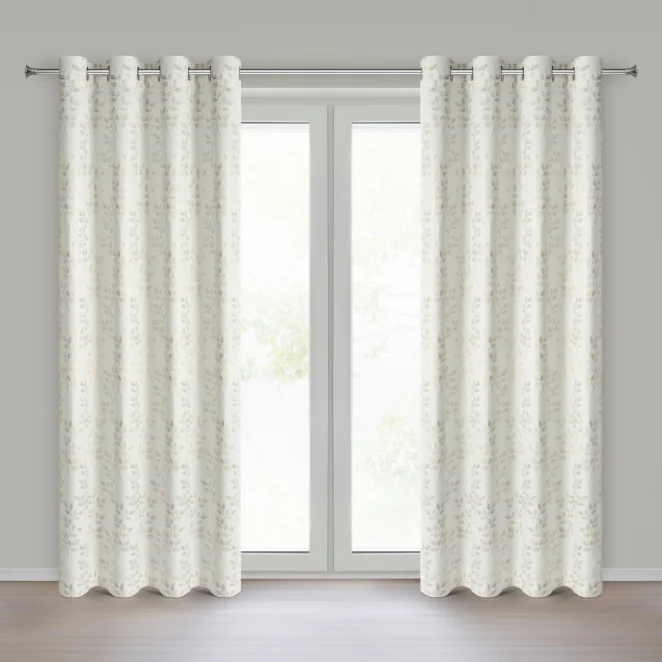 Zasłona biało-szampańska zaciemniająca typu blackout z roślinnym motywem 140x250 cm przelotka - WHITNEY Eurofirany