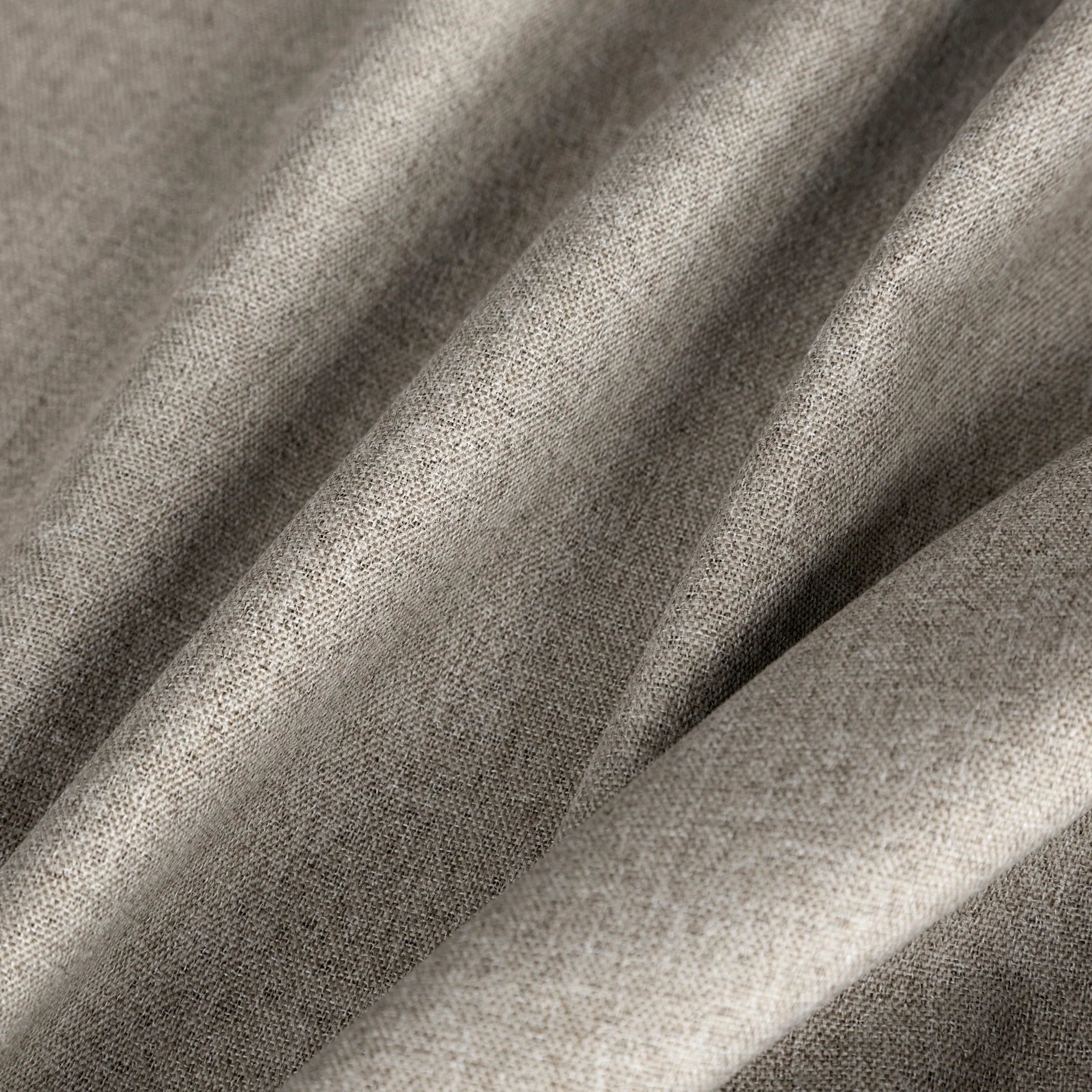 Zasłona ciemnobeżowa 100% zaciemniająca blackout 140x270 cm taśma - CARLY Eurofirany
