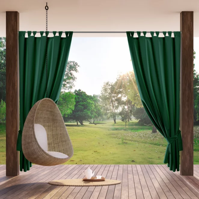 Zasłona ciemnozielona z wodoodpornej tkaniny idealna do ogrodu i na taras 155x240 cm szelki/rzep GARDEN Eurofirany