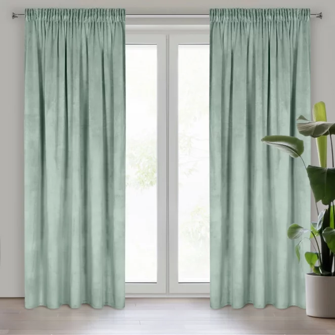 Zasłona jasnomiętowa z tkaniny welwetowej 140x270 cm taśma ROSA Design 91 Eurofirany