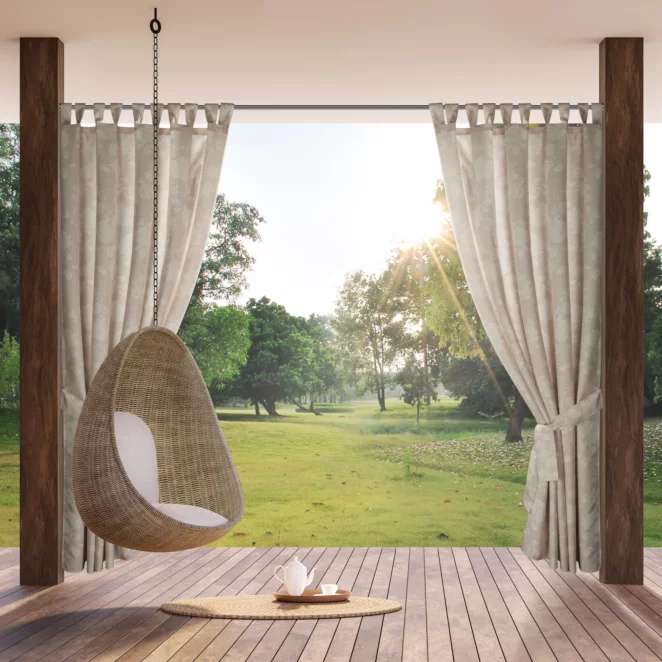 Zasłona pudrowo, kremowa z wodoodpornej tkaniny idealna do ogrodu i na taras 155x220 cm szelki/rzep GARDEN Eurofirany
