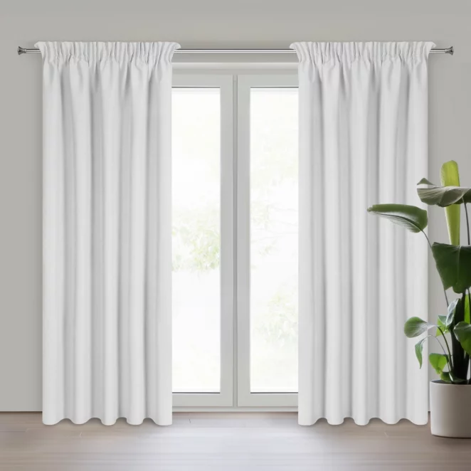 Zasłona srebrna 100% zaciemniająca z tkaniny typu blackout 135x270 cm taśma SUZAN Eurofirany