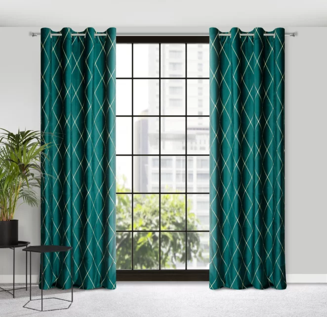 Zasłona turkusowo, złota haftowana w duże karo z tkaniny welwetowej 140x250 cm przelotka MARGO Pierre Cardin Eurofirany