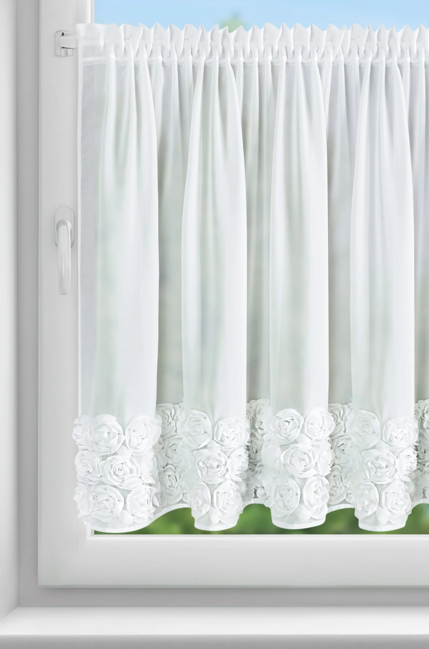 Zazdrostka z szyfonu biała zdobiona pasem aplikacji 3D róż 90x150 cm taśma ROSES Eva Minge Eurofirany