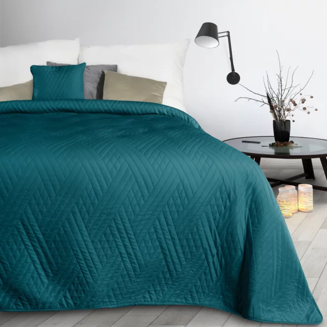 Zestaw narzuta oraz poszewka ciemnoturkusowa 200x220 cm z geometrycznym wzorem wykonana techniką hot press BONI 1 Eurofirany